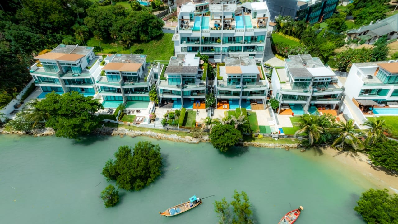 Near Beach Pool Villa