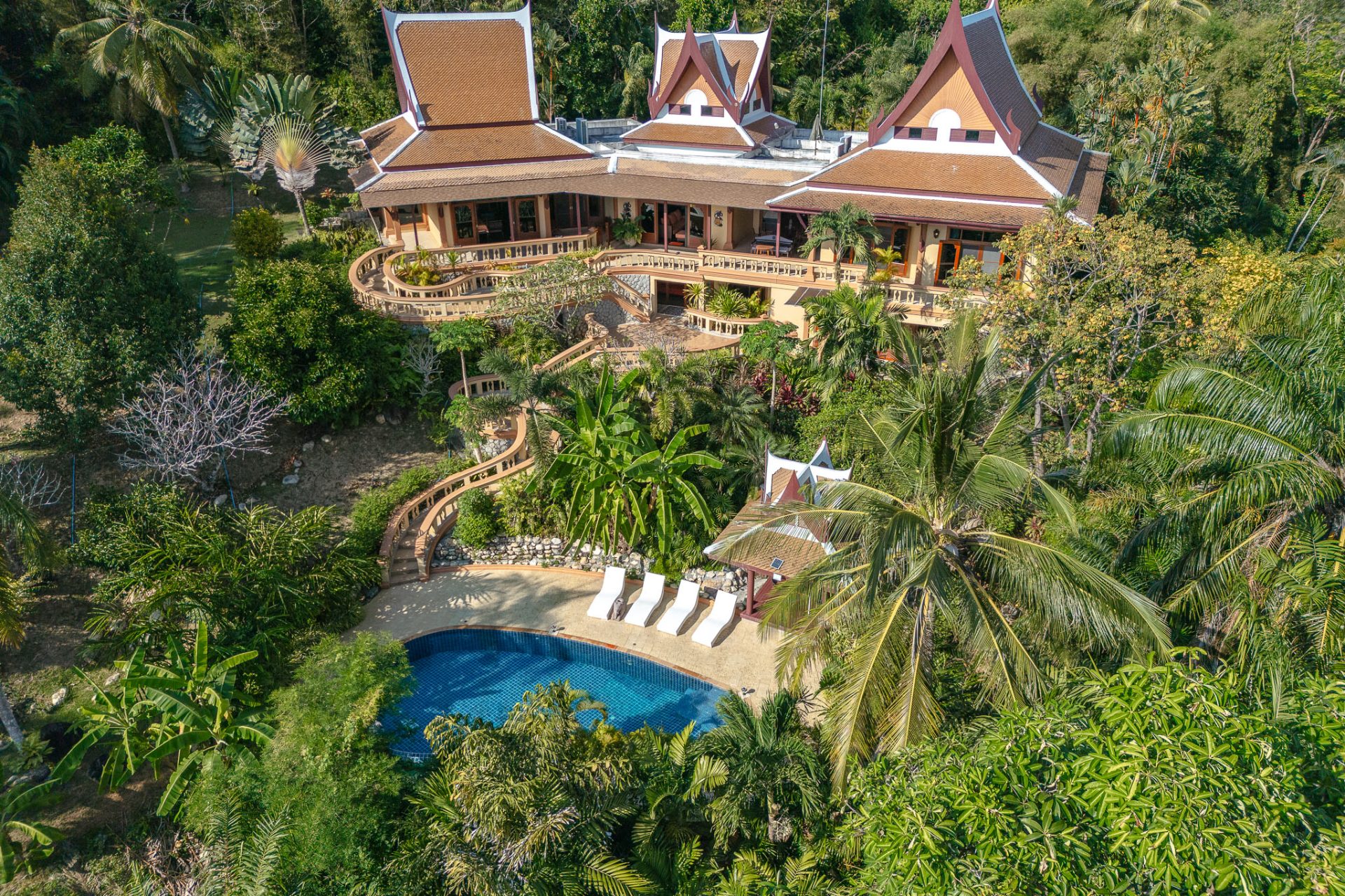 Thai-Style Pool Villa